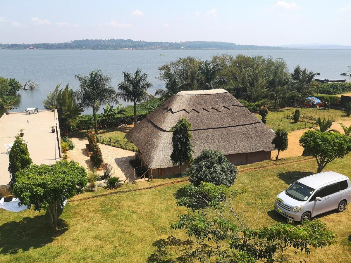 Oslo Gardens Bed & Breakfast Entebbe Dış mekan fotoğraf