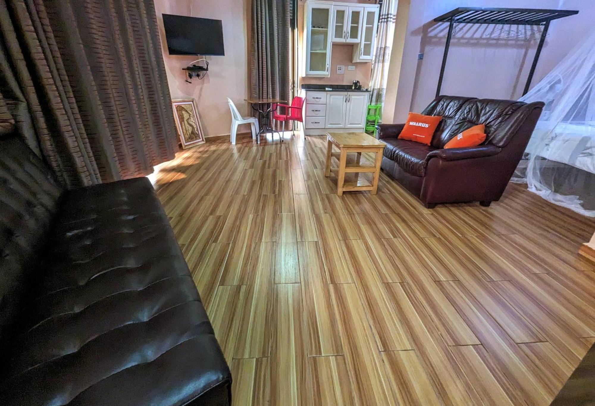 Oslo Gardens Bed & Breakfast Entebbe Dış mekan fotoğraf
